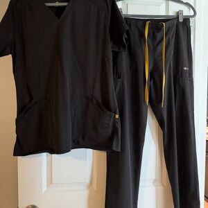 Carhartt Black Scrub Top & Joggers Collection